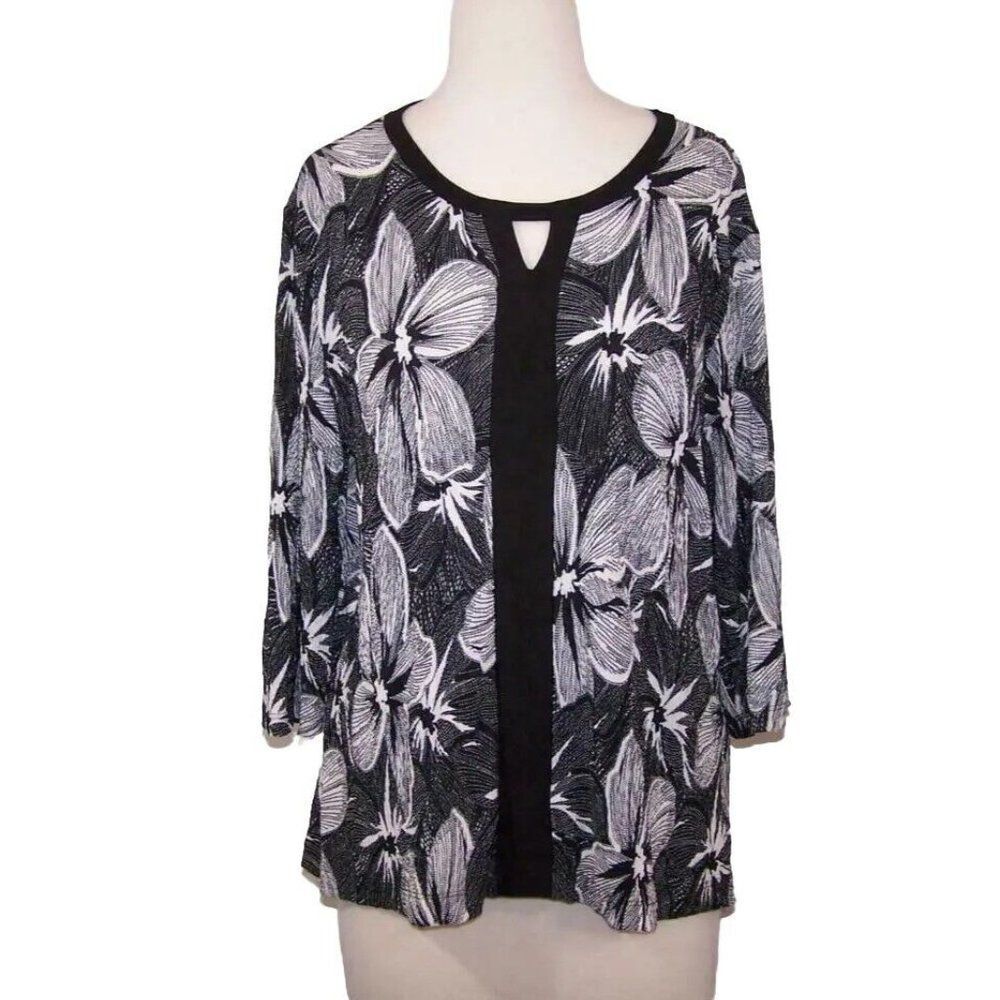BonWorth Shirt Top PM Stretch Black White Floral Mini Pleat Cut Out 3/4 Sleeve